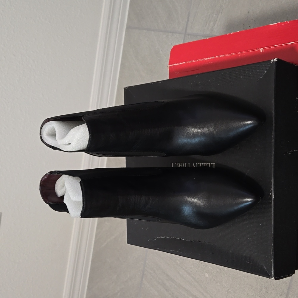 Ellen Tracy Black Boots (new)